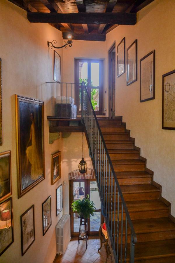 Castello Di Cernusco Lombardone Bed & Breakfast エクステリア 写真