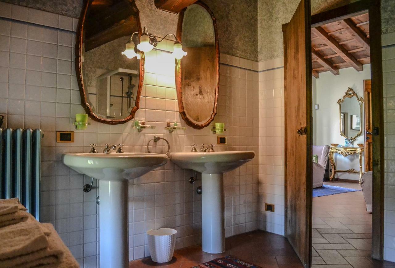 Castello Di Cernusco Lombardone Bed & Breakfast エクステリア 写真